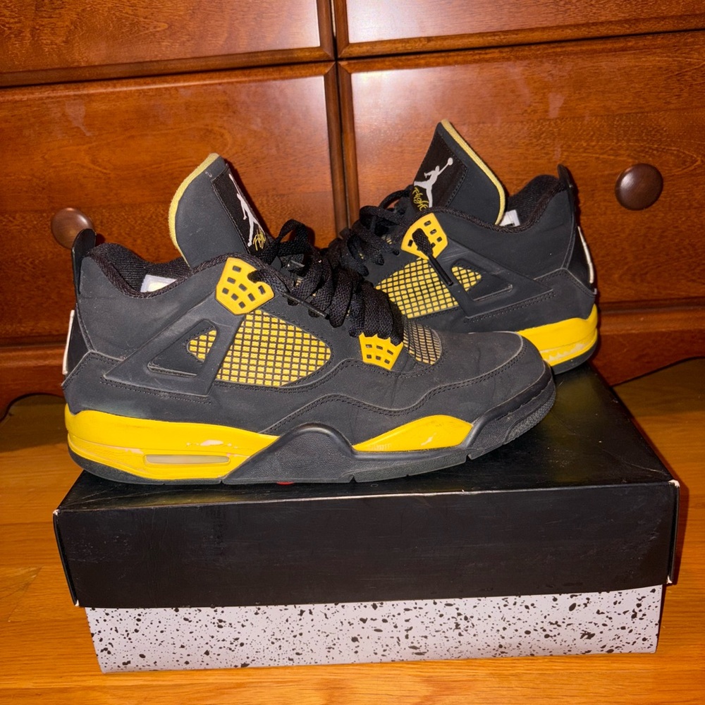 2012 Retro Jordan 4 Thunder